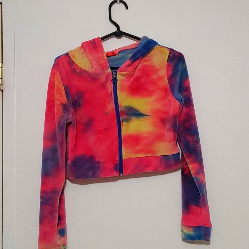 Long sleeve zip up crop top with hood